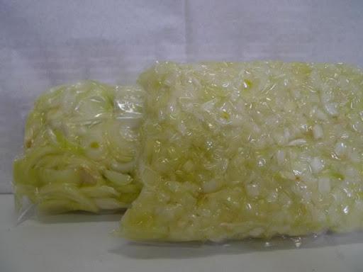 Tisztított v.hagyma kocka Tisztított v.hagyma kocka